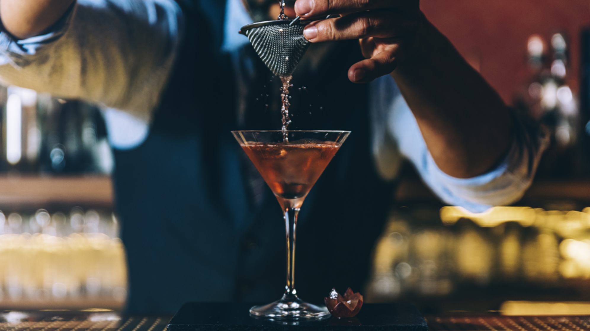 Cocktail Shakers – Bangkok Team Building Activity | Making Teams