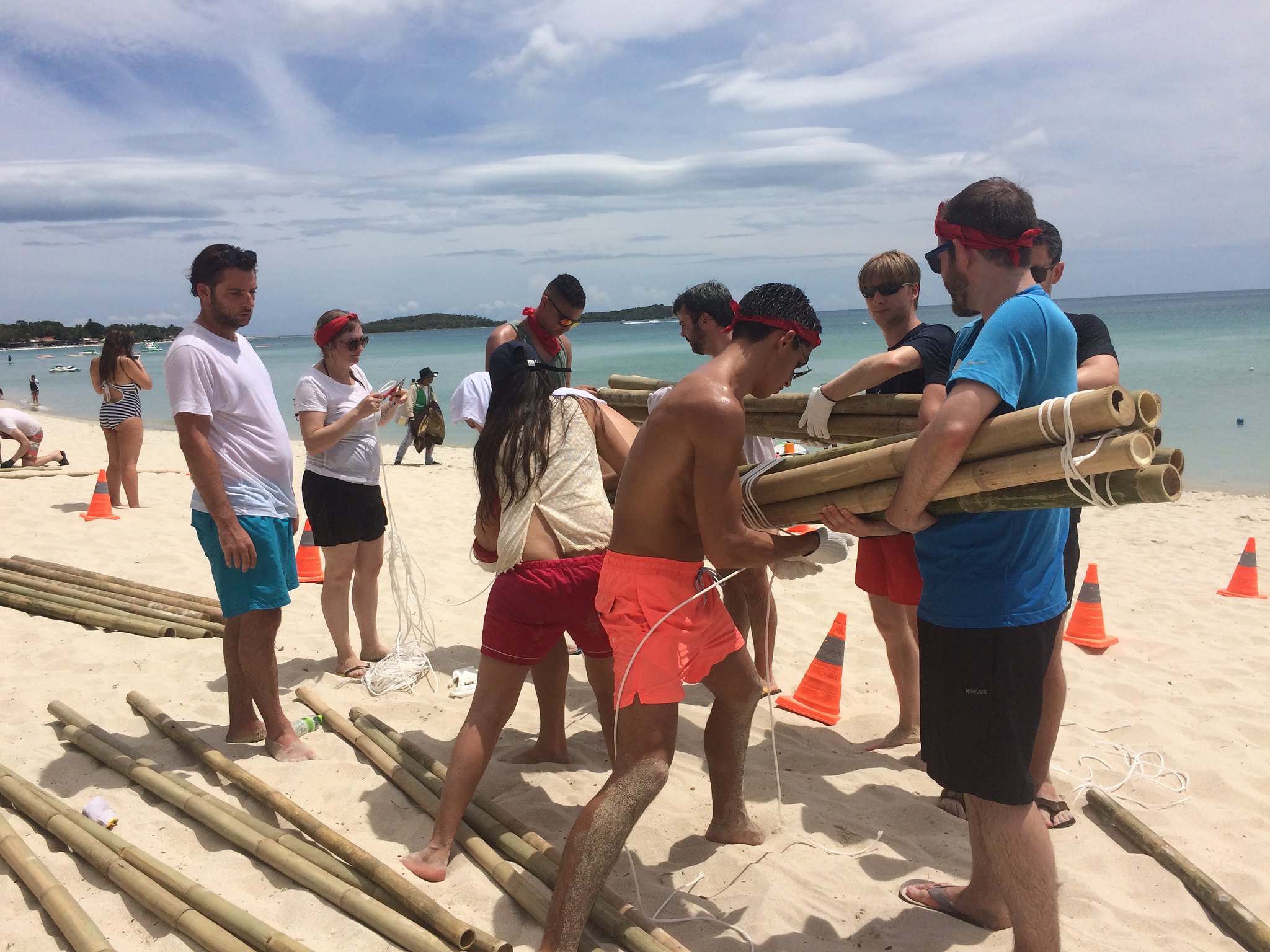Samui Team Building Activities – Making Teams – Team Building Thailand
