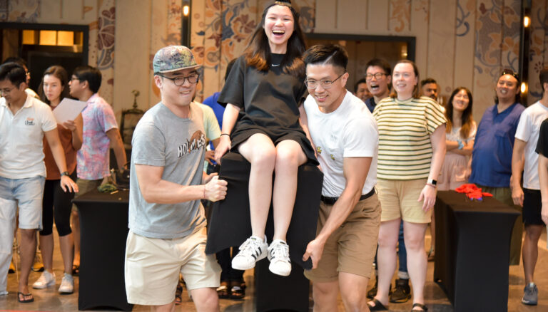 Energize your team in Bangkok with Minute To Win It! High-energy games, Thai-themed challenges, and expert facilitation—perfect for company events and retreats