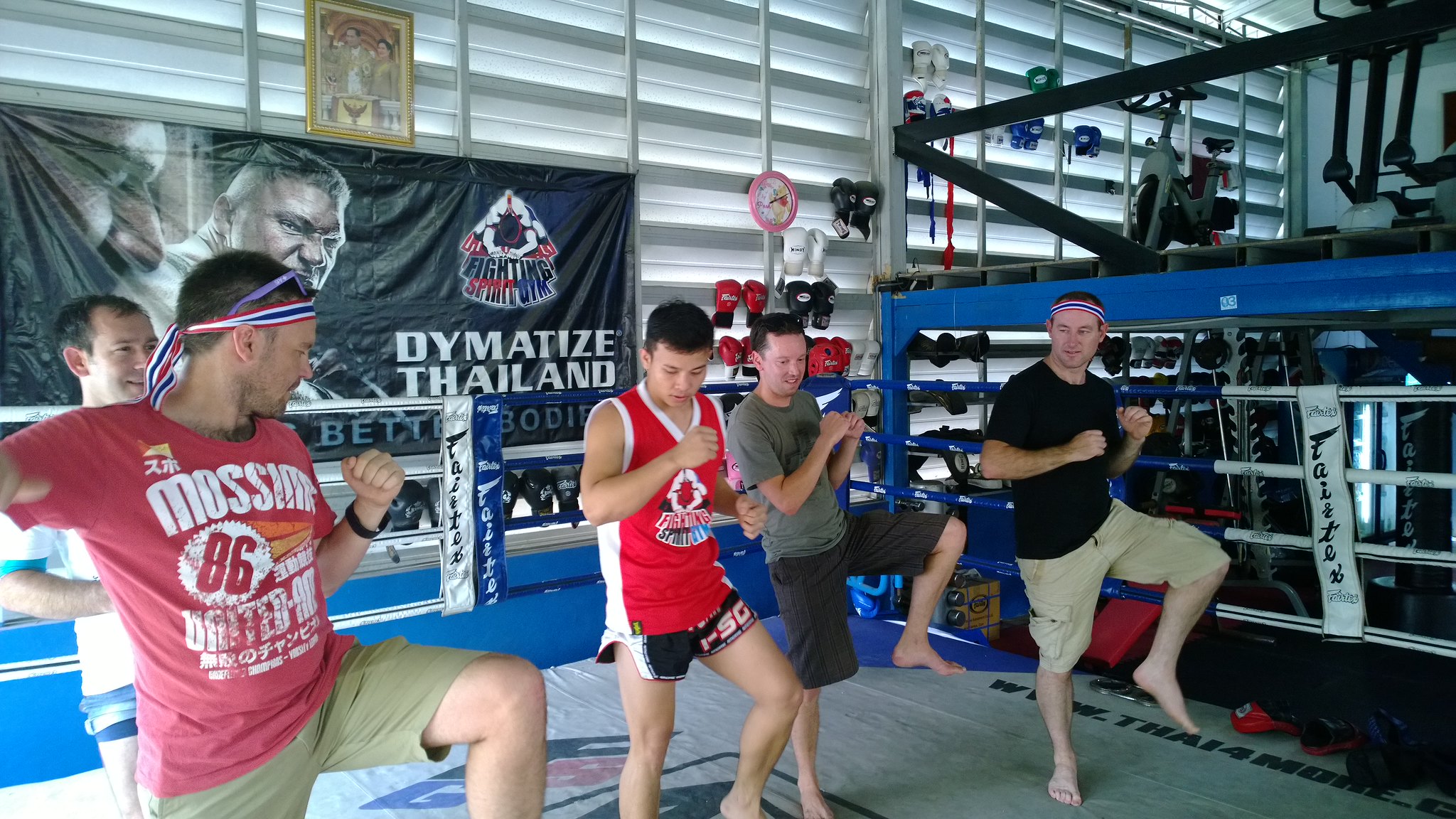 Muay Thai Team Building Discipline, Focus, and Resilience Corporate team engaging in a dynamic outdoor Muay Thai challenge focused on real-time strategy and fast decision-making.